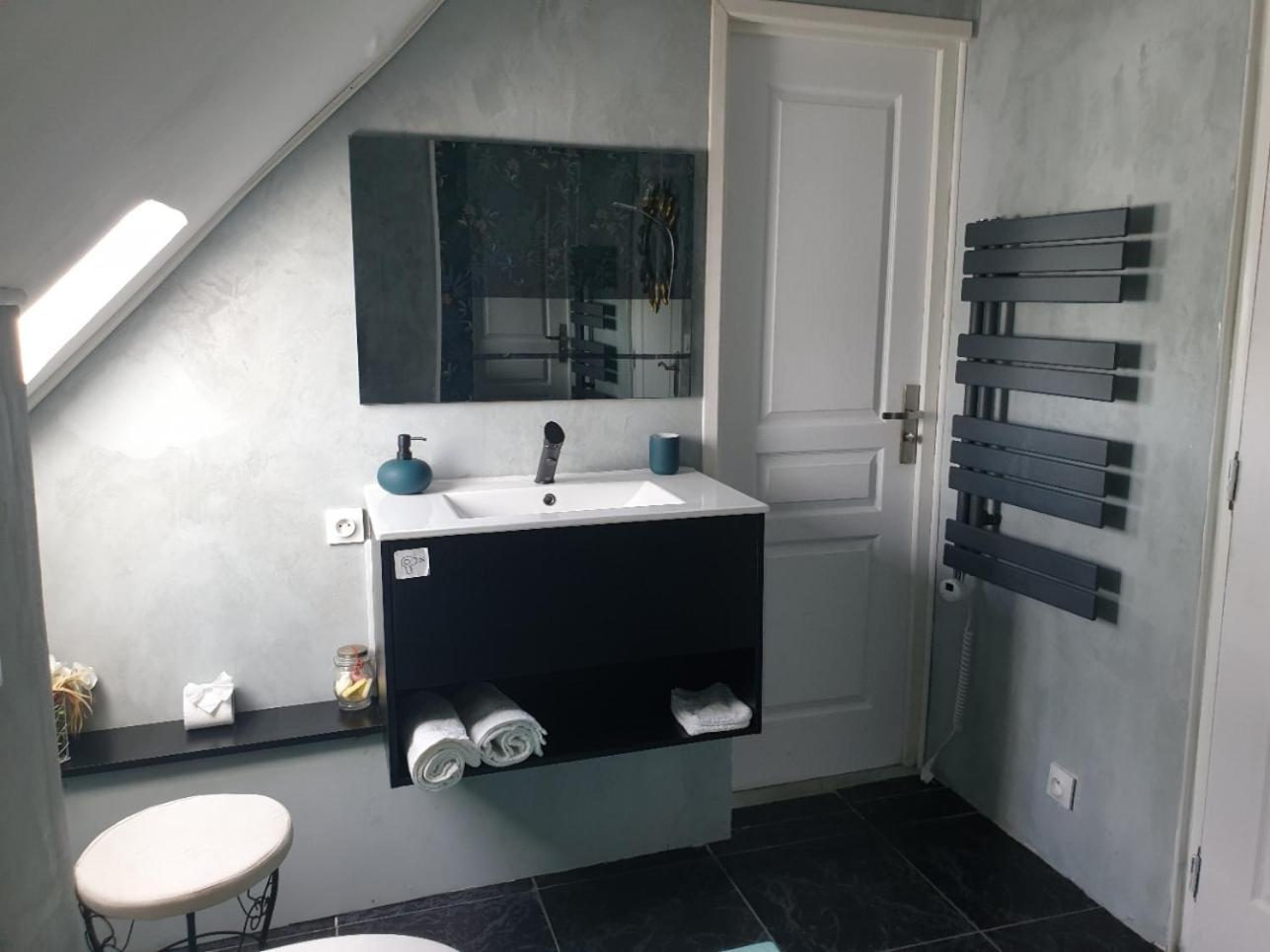 La Toulotte Chez Claire Et Christian Hotel Sancy-les-Provins Екстериор снимка